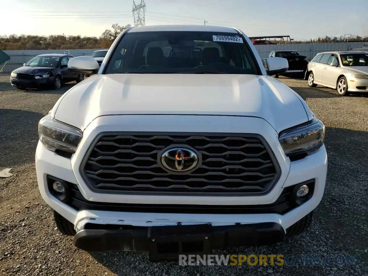 5 fotografías del automóvil dañado 3TYCZ5AN3NT081336 TOYOTA TACOMA 2022