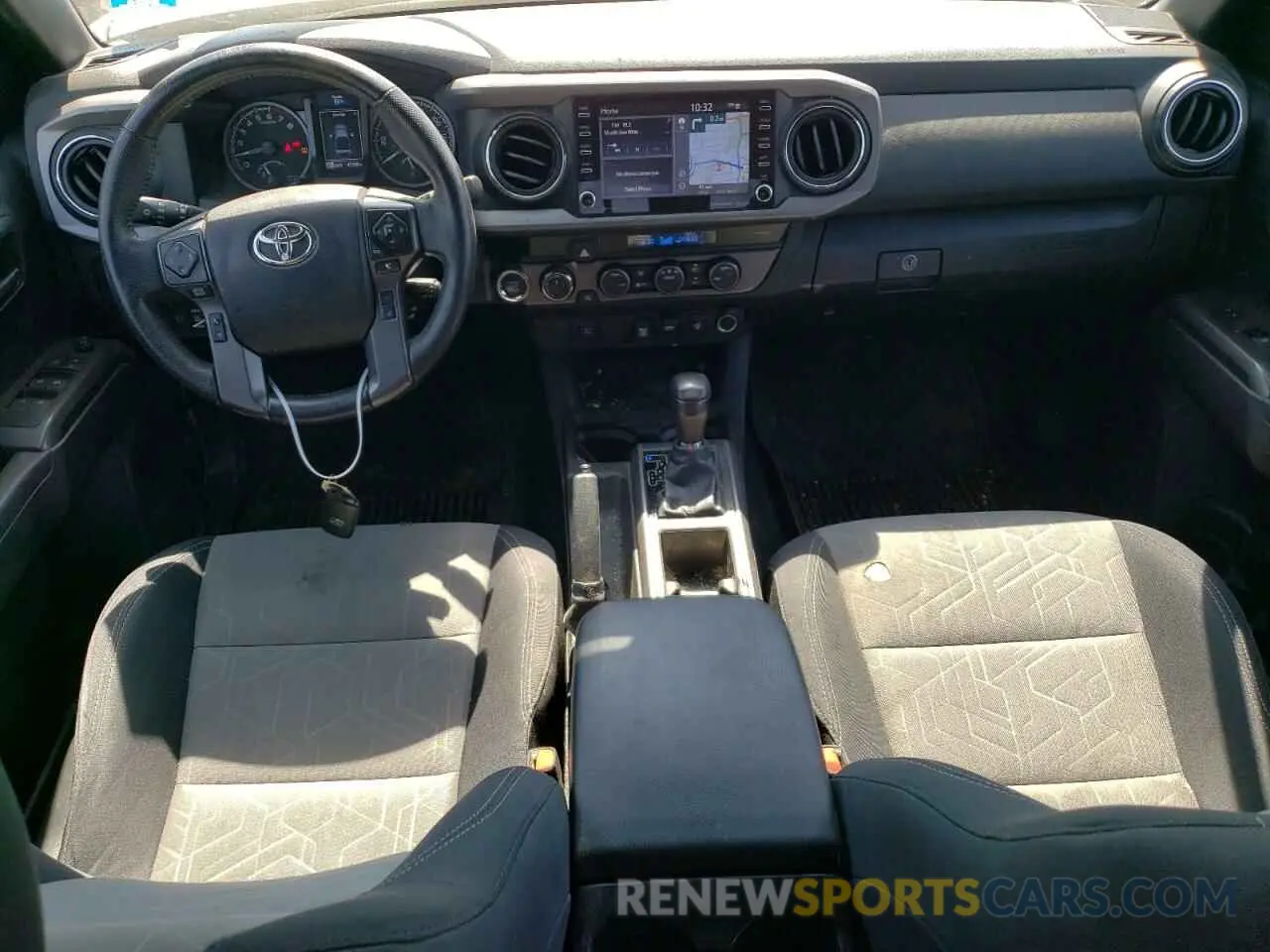 8 fotografías del automóvil dañado 3TYCZ5AN4NT086612 TOYOTA TACOMA 2022
