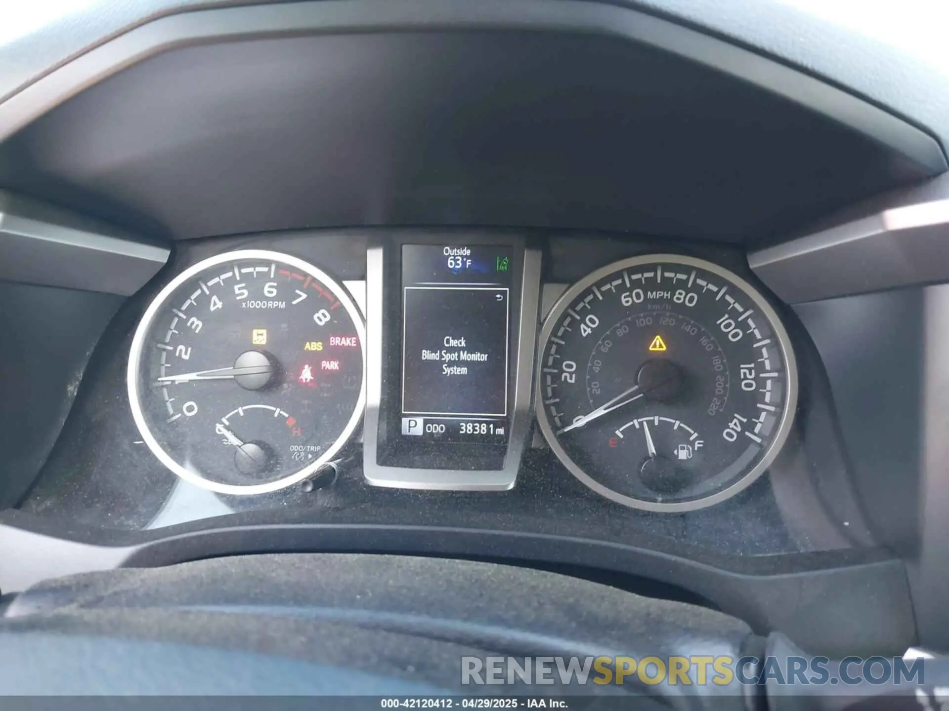 7 fotografías del automóvil dañado 3TYCZ5AN4NT101268 TOYOTA TACOMA 2022