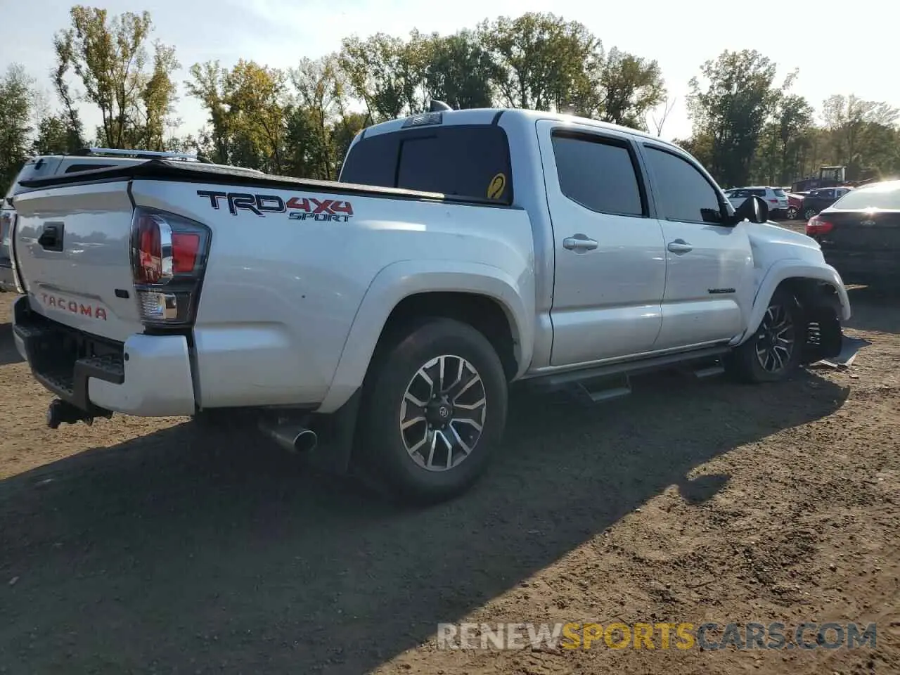 3 fotografías del automóvil dañado 3TYCZ5AN5NT068331 TOYOTA TACOMA 2022