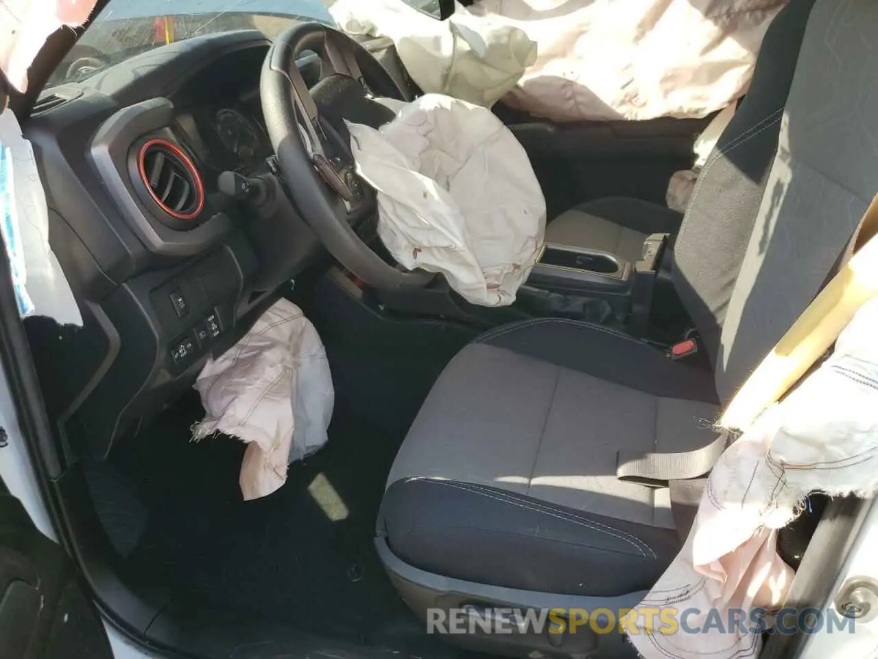 7 fotografías del automóvil dañado 3TYCZ5AN5NT068331 TOYOTA TACOMA 2022