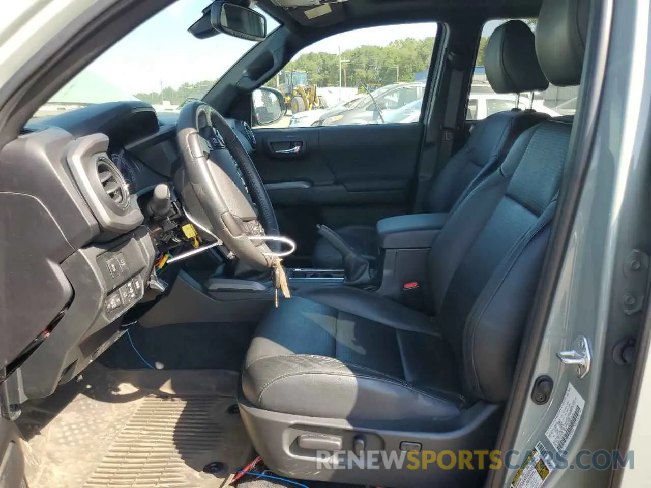 7 fotografías del automóvil dañado 3TYCZ5AN5NT101232 TOYOTA TACOMA 2022