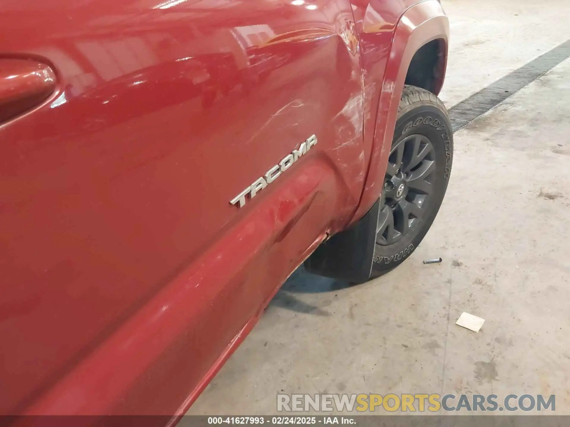 18 fotografías del automóvil dañado 3TYCZ5AN6NT087101 TOYOTA TACOMA 2022