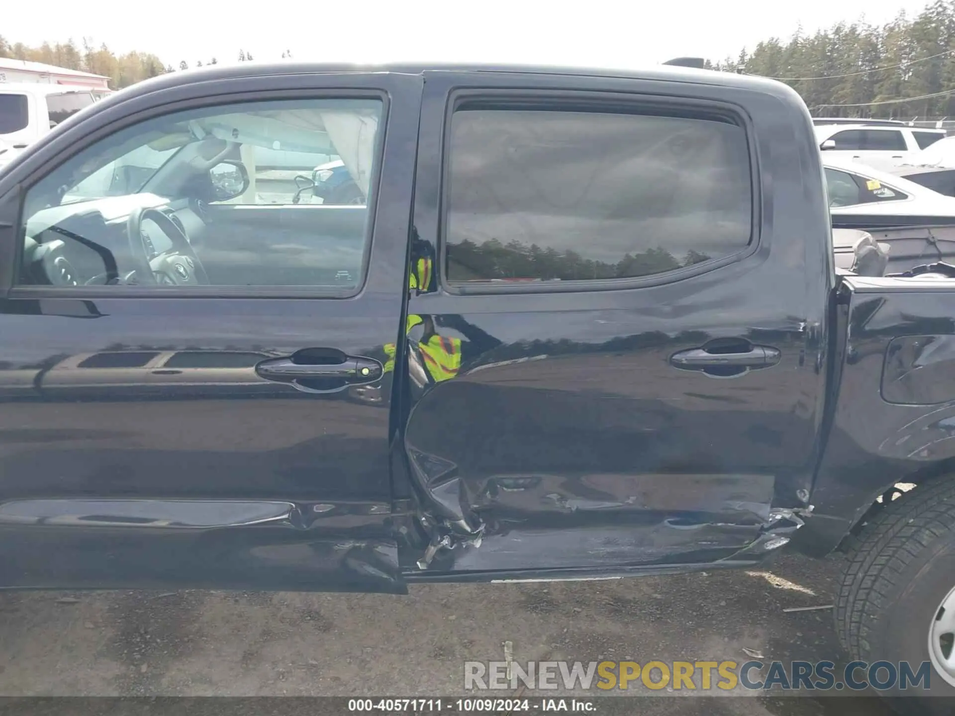 6 fotografías del automóvil dañado 3TYCZ5AN6NT094727 TOYOTA TACOMA 2022