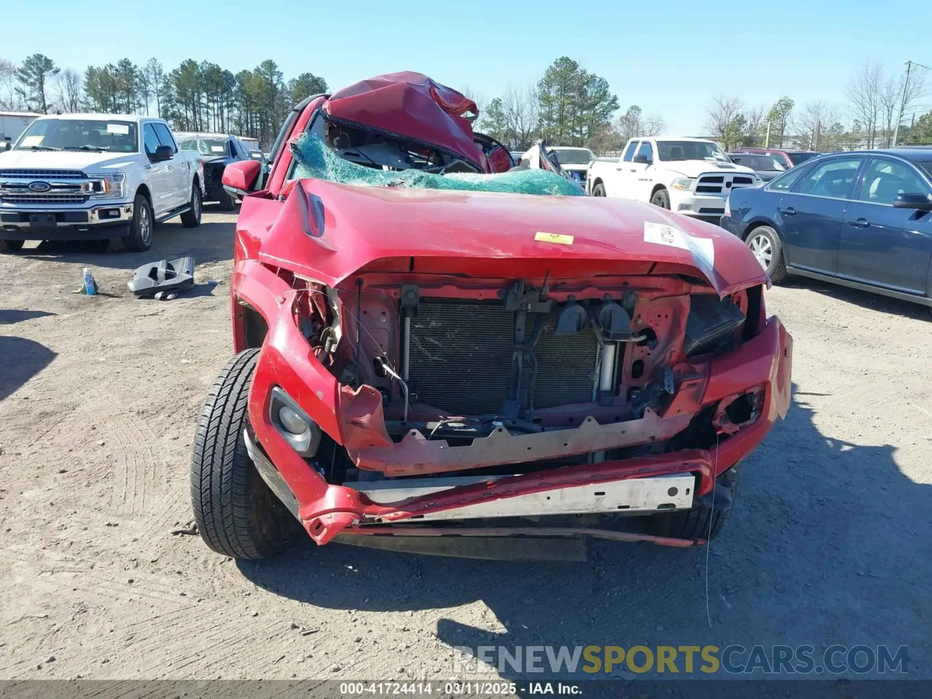 11 fotografías del automóvil dañado 3TYCZ5AN7NT056486 TOYOTA TACOMA 2022