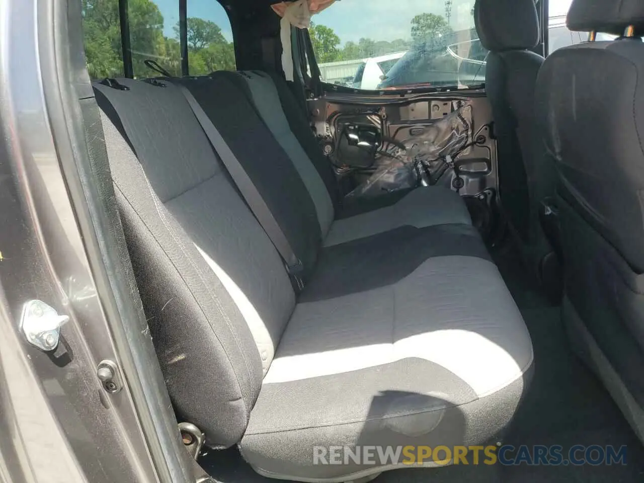 10 fotografías del automóvil dañado 3TYCZ5AN8NT091506 TOYOTA TACOMA 2022