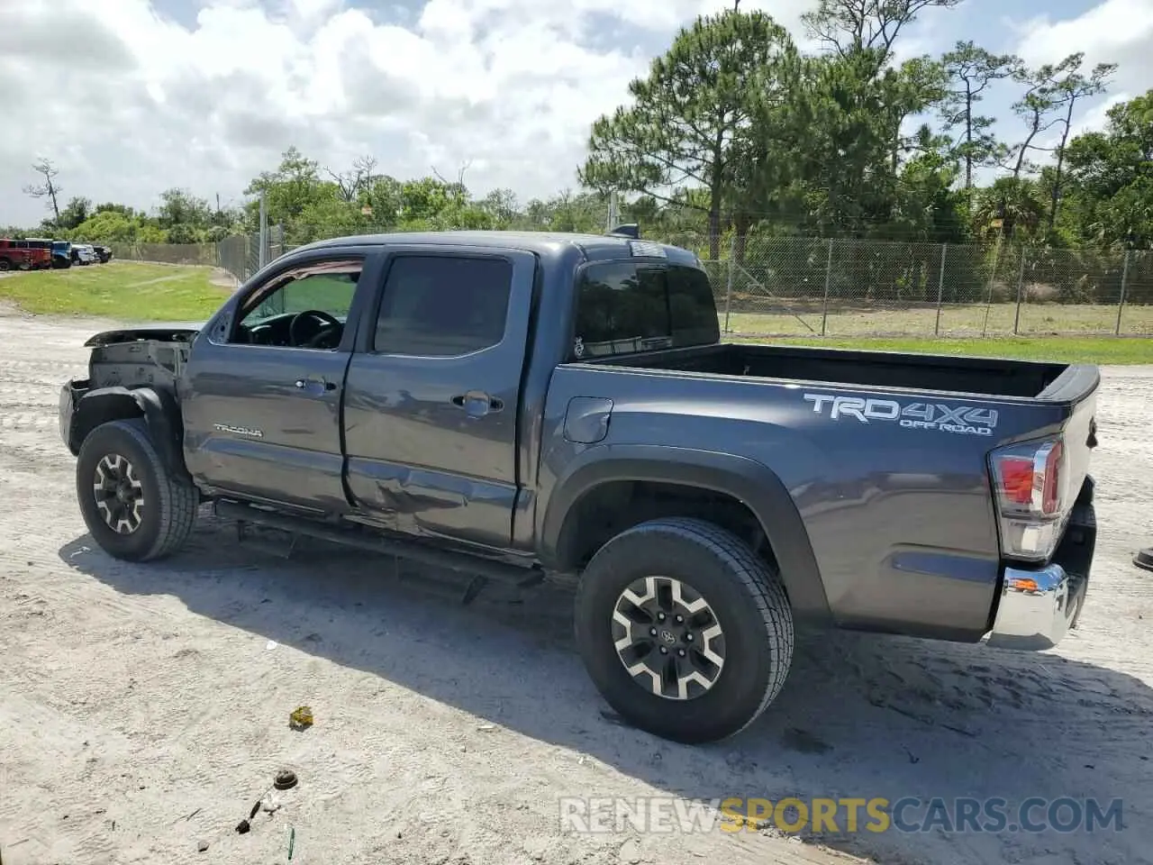 2 fotografías del automóvil dañado 3TYCZ5AN8NT091506 TOYOTA TACOMA 2022
