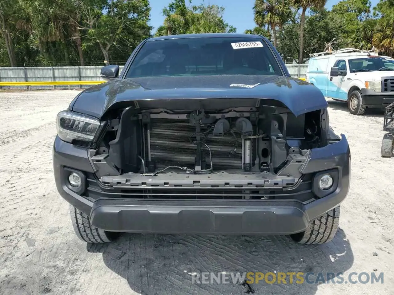 5 fotografías del automóvil dañado 3TYCZ5AN8NT091506 TOYOTA TACOMA 2022