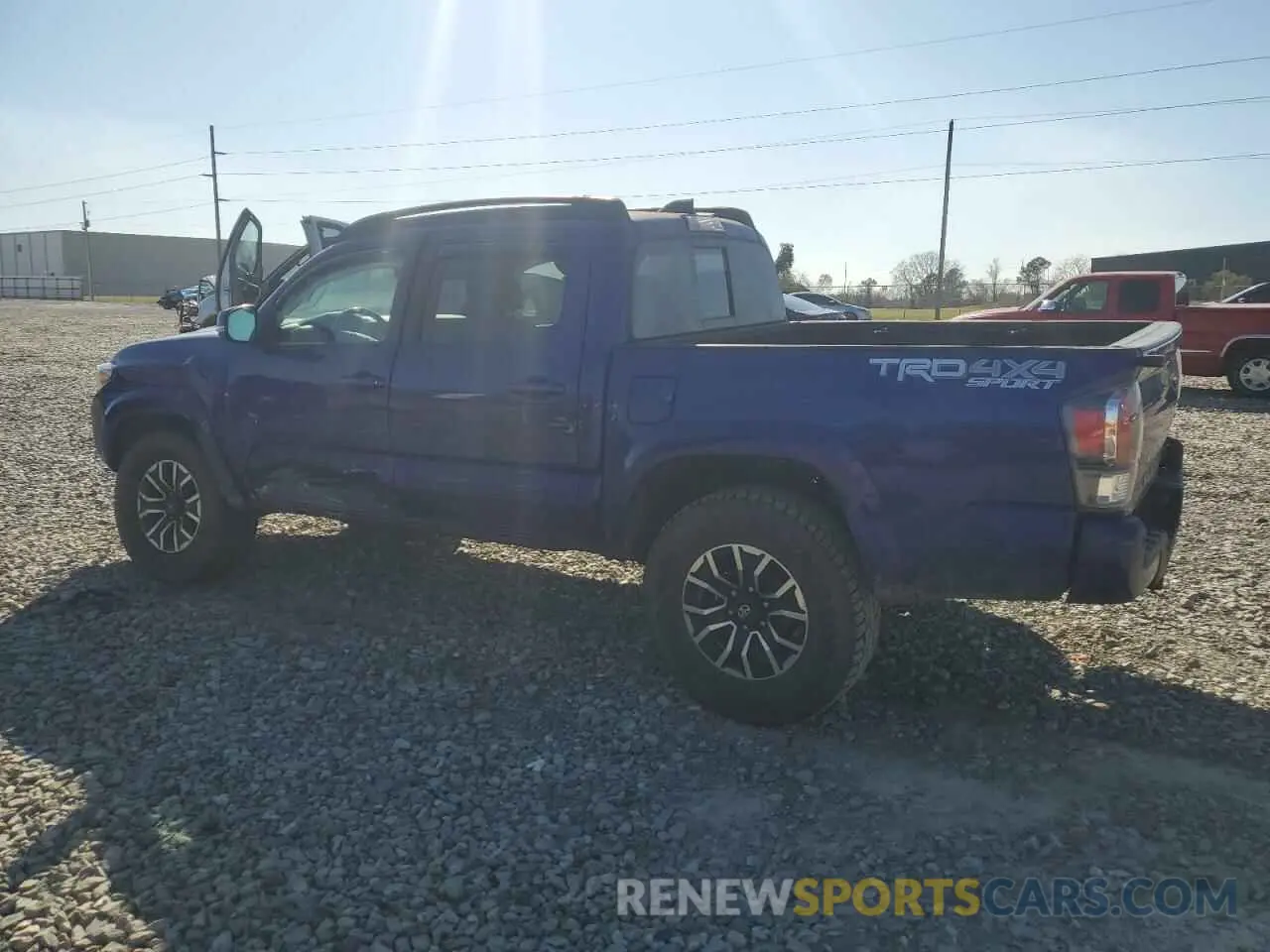 2 fotografías del automóvil dañado 3TYCZ5AN8NT103301 TOYOTA TACOMA 2022