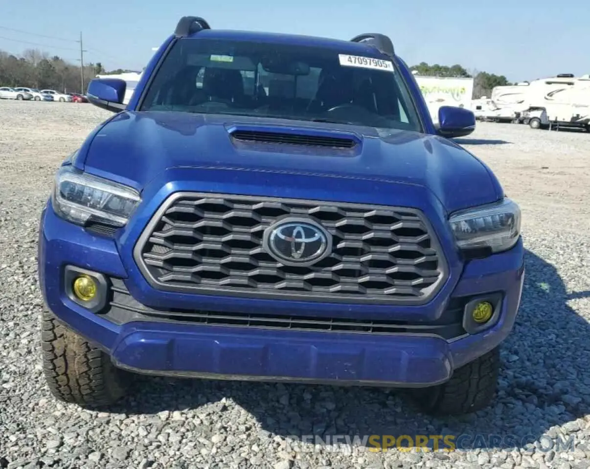 5 fotografías del automóvil dañado 3TYCZ5AN8NT103301 TOYOTA TACOMA 2022