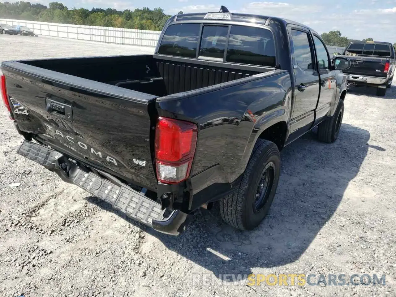 4 fotografías del automóvil dañado 3TYCZ5AN9NT079803 TOYOTA TACOMA 2022