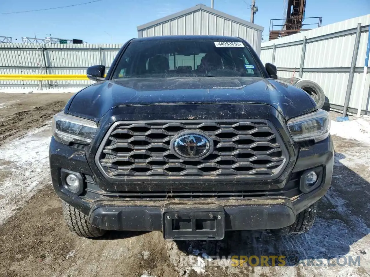 5 fotografías del automóvil dañado 3TYCZ5AN9NT096598 TOYOTA TACOMA 2022