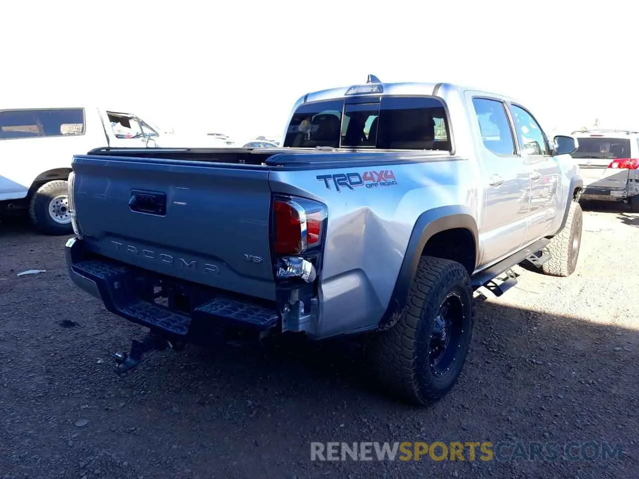 4 fotografías del automóvil dañado 3TYCZ5ANXNT077557 TOYOTA TACOMA 2022