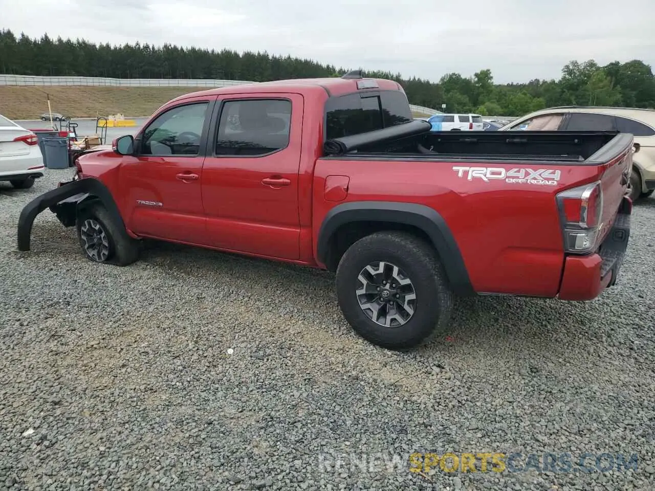 2 fotografías del automóvil dañado 3TYCZ5ANXNT104529 TOYOTA TACOMA 2022