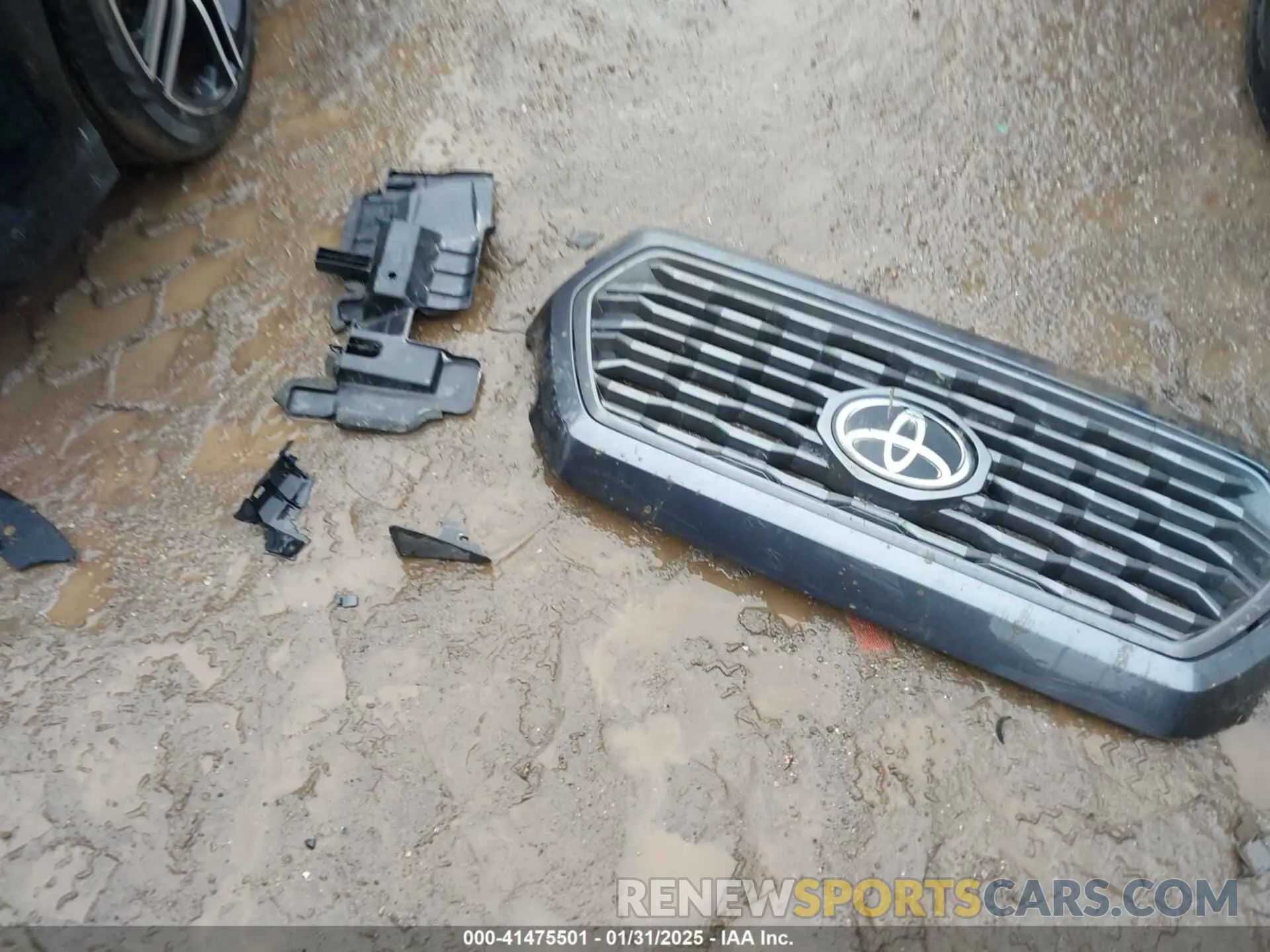 12 fotografías del automóvil dañado 3TYDZ5BN1NT017041 TOYOTA TACOMA 2022