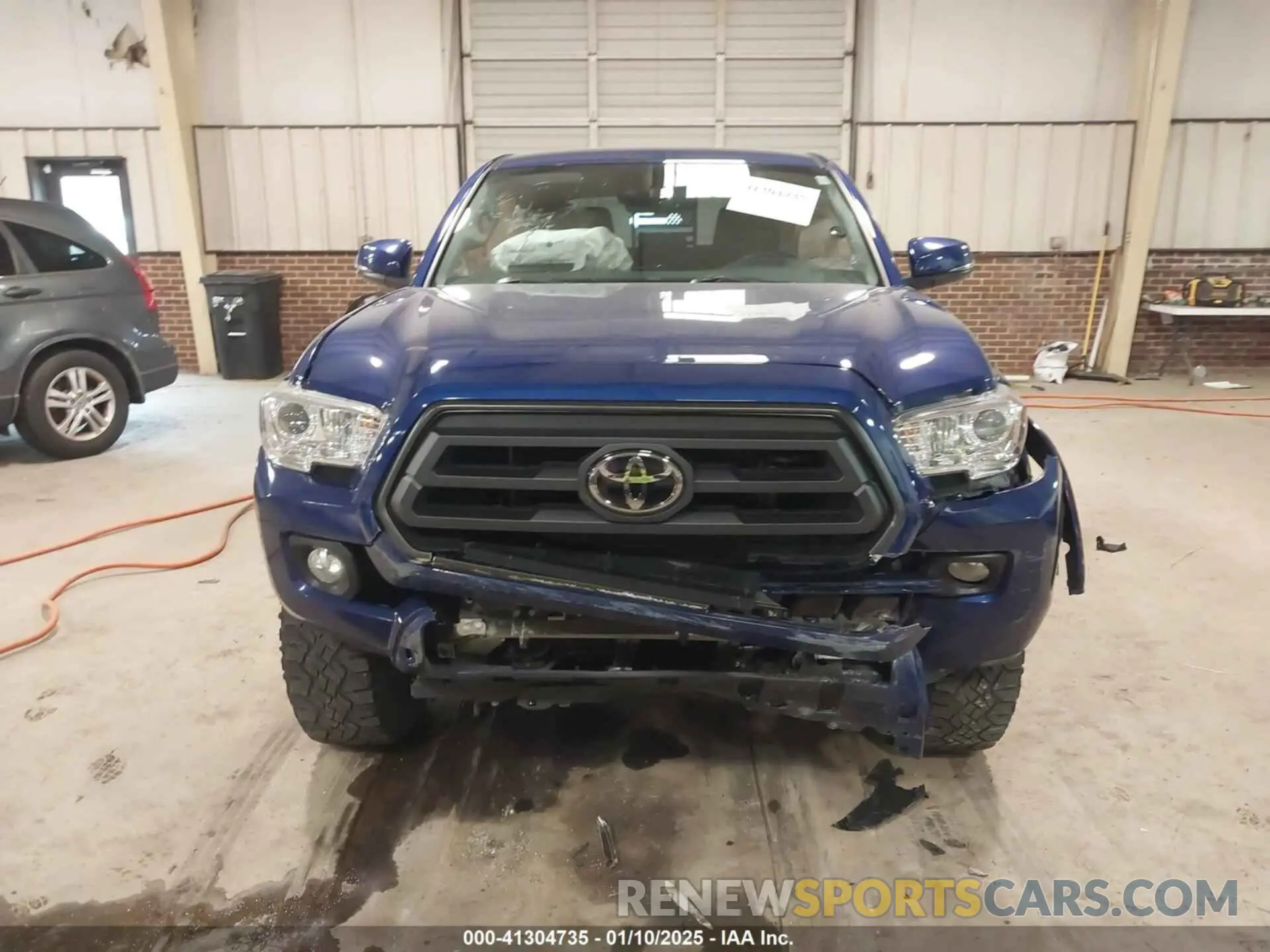 12 fotografías del automóvil dañado 3TYDZ5BN3NT017090 TOYOTA TACOMA 2022
