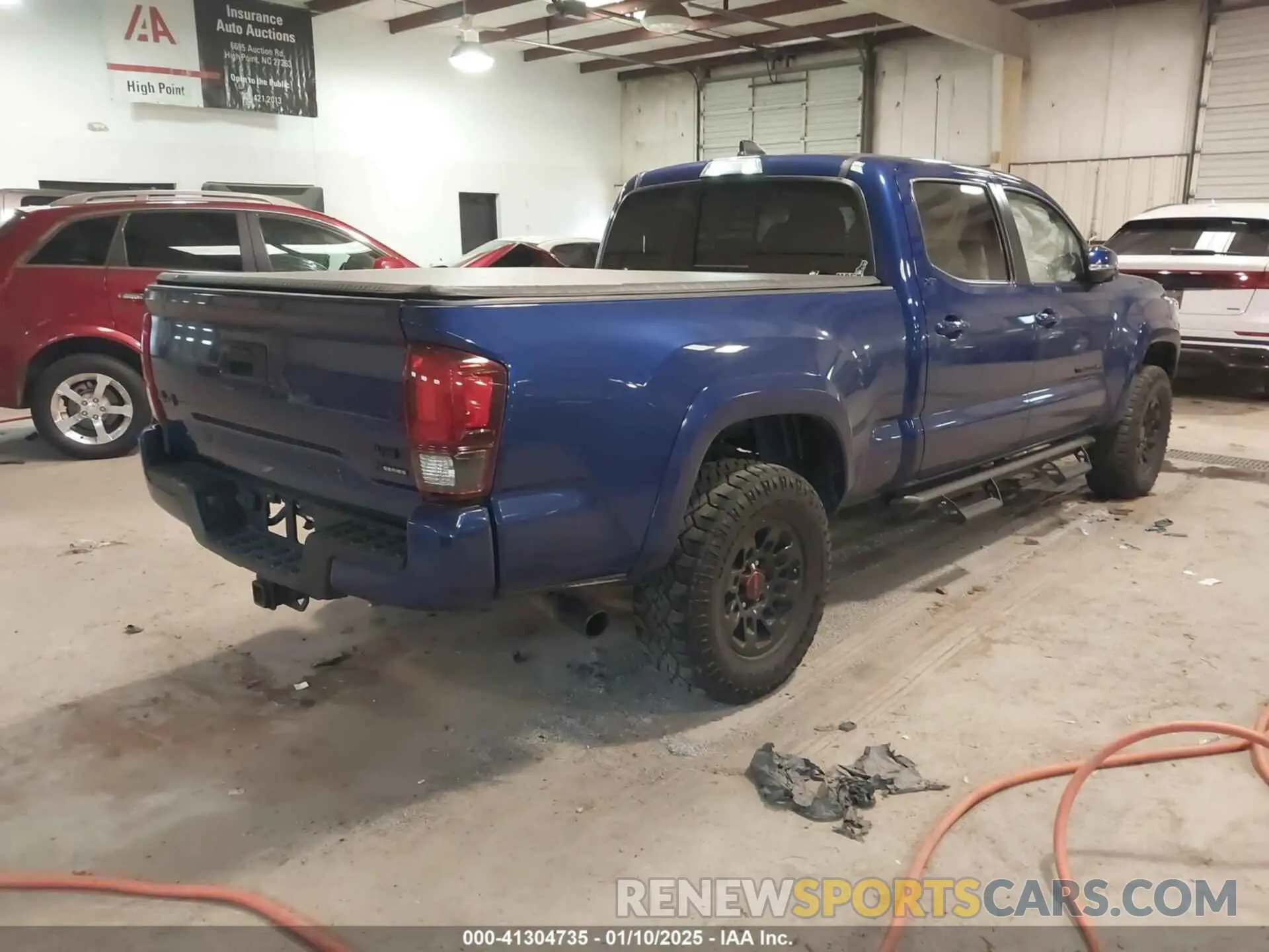 4 fotografías del automóvil dañado 3TYDZ5BN3NT017090 TOYOTA TACOMA 2022