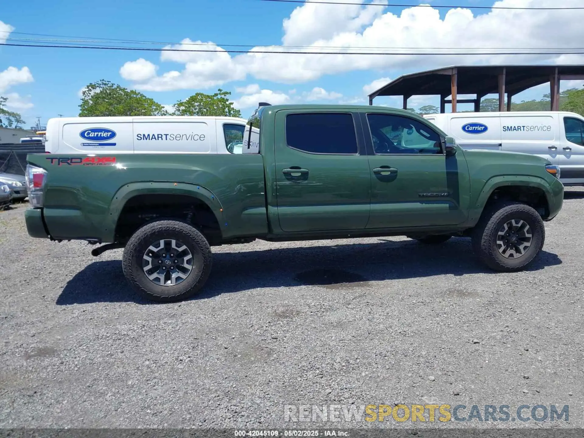 14 fotografías del automóvil dañado 3TYDZ5BN8NT010331 TOYOTA TACOMA 2022