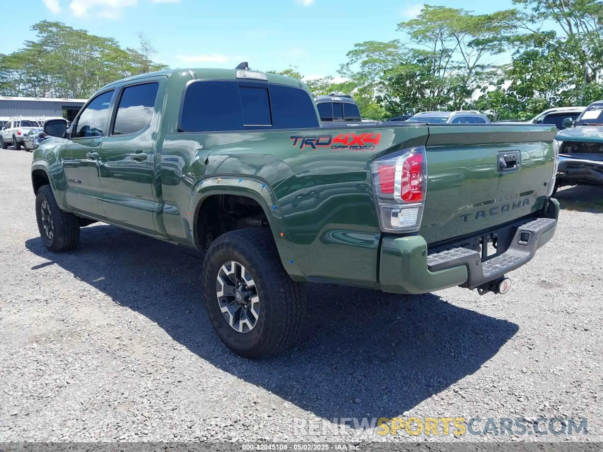 3 fotografías del automóvil dañado 3TYDZ5BN8NT010331 TOYOTA TACOMA 2022