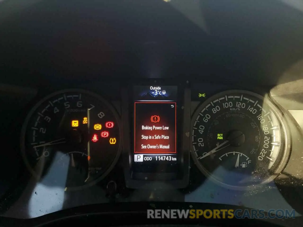 9 fotografías del automóvil dañado 3TYDZ5BN9NT013660 TOYOTA TACOMA 2022