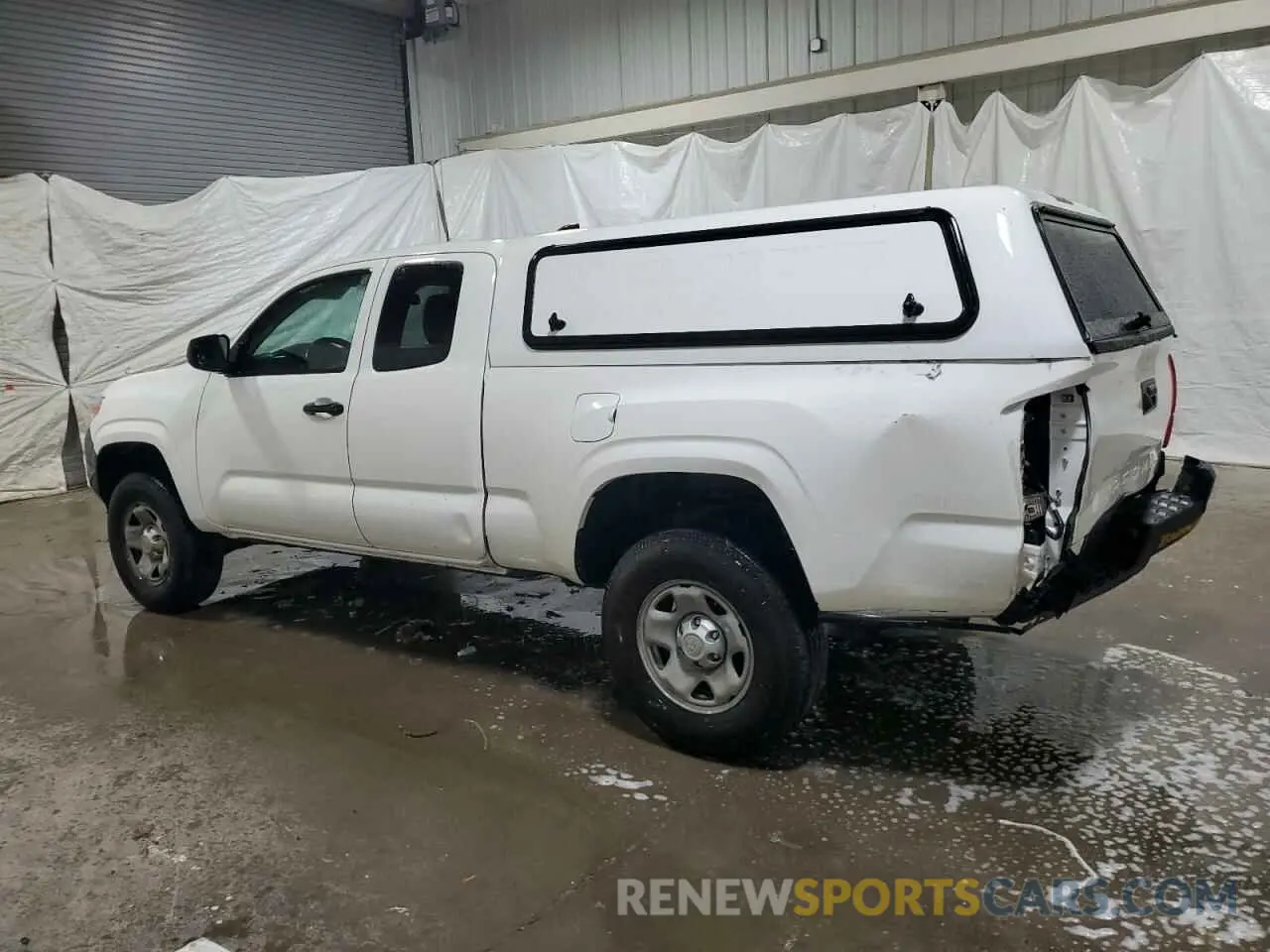 2 fotografías del automóvil dañado 3TYRX5GN4NT046702 TOYOTA TACOMA 2022