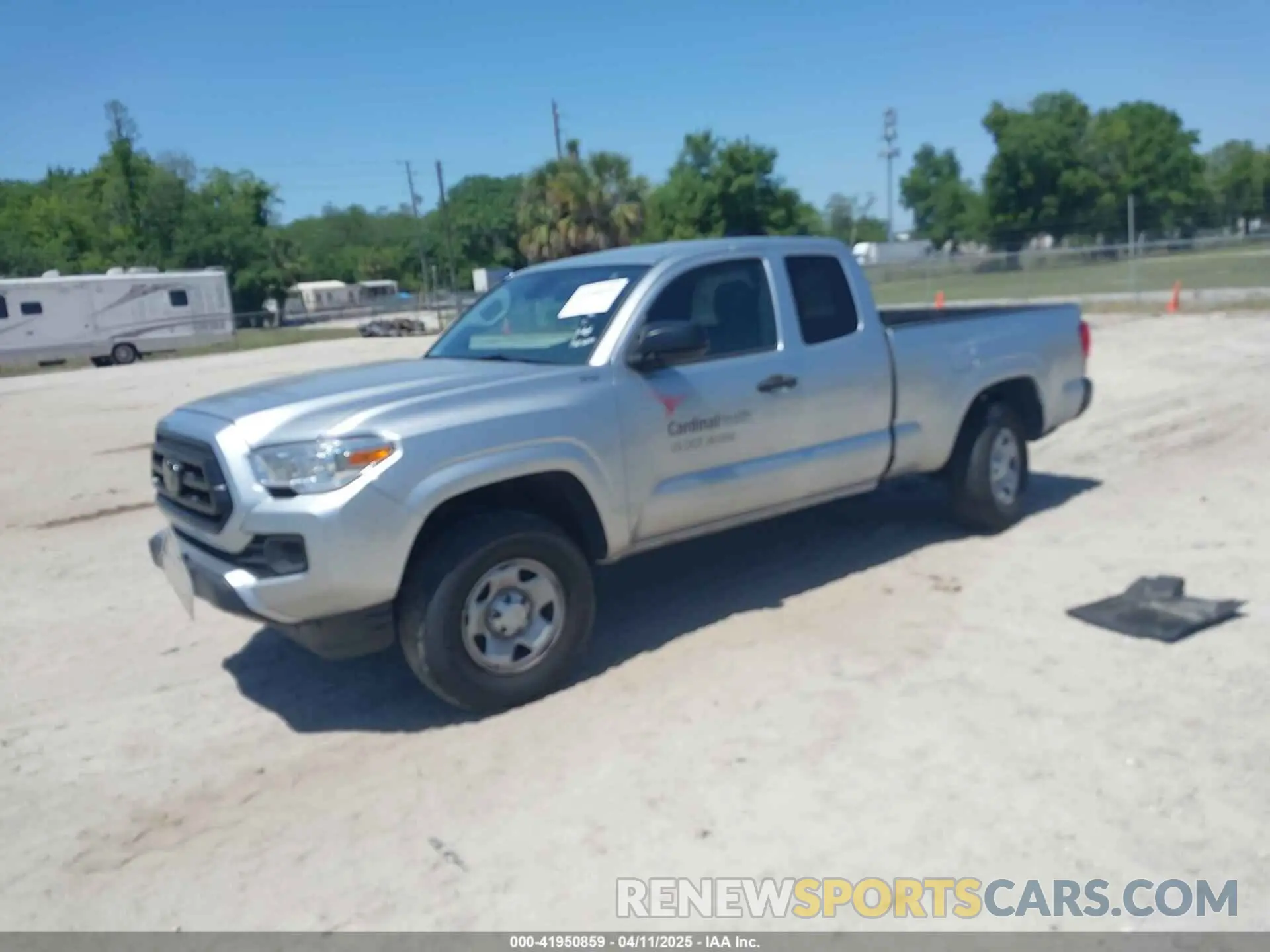 2 fotografías del automóvil dañado 3TYRX5GN8NT040353 TOYOTA TACOMA 2022