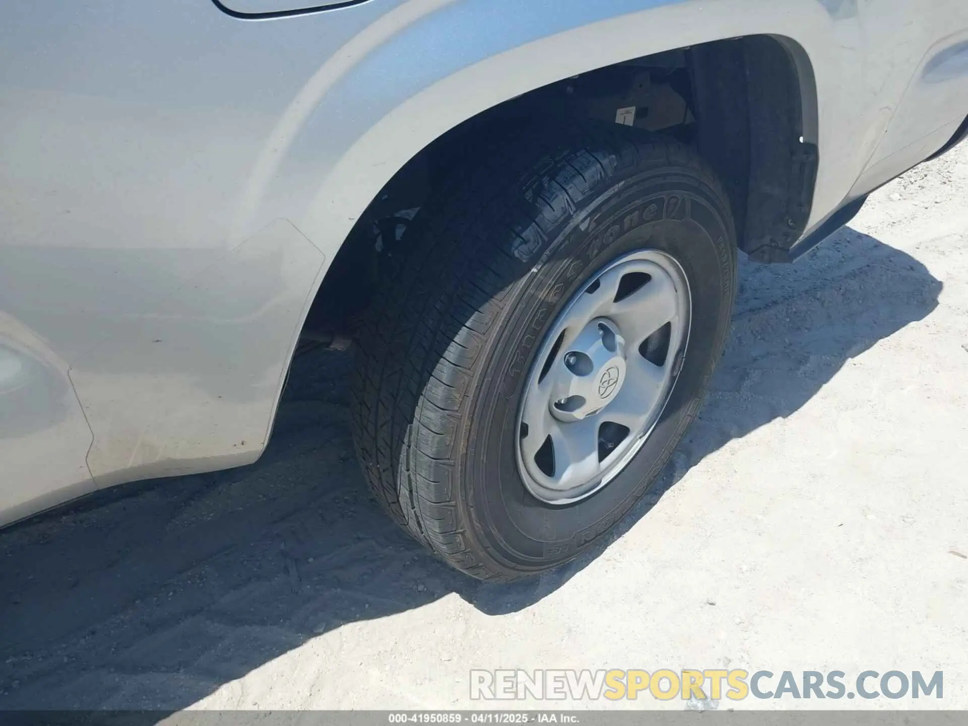 6 fotografías del automóvil dañado 3TYRX5GN8NT040353 TOYOTA TACOMA 2022