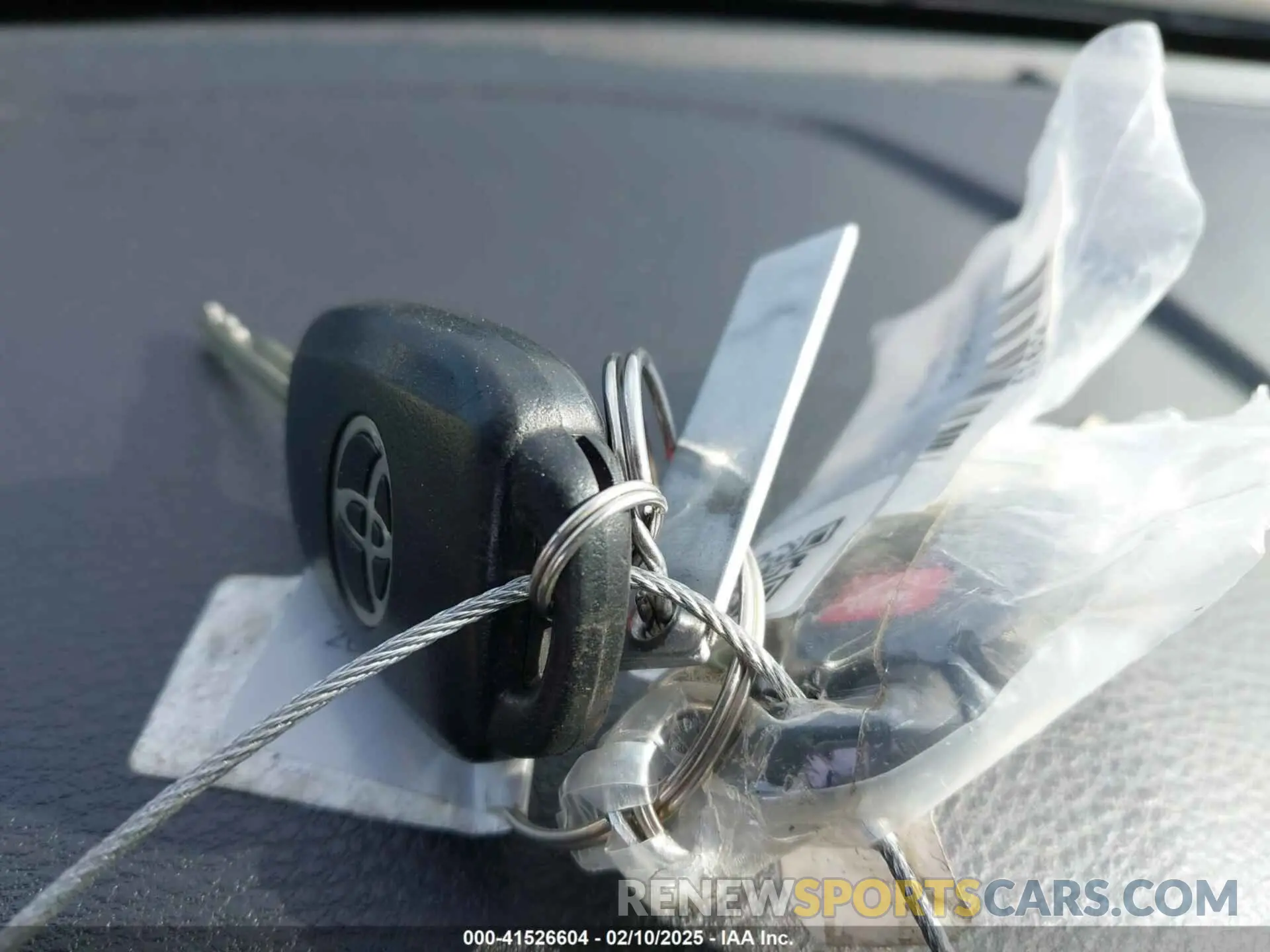 11 fotografías del automóvil dañado 3TYRZ5CN3NT023606 TOYOTA TACOMA 2022