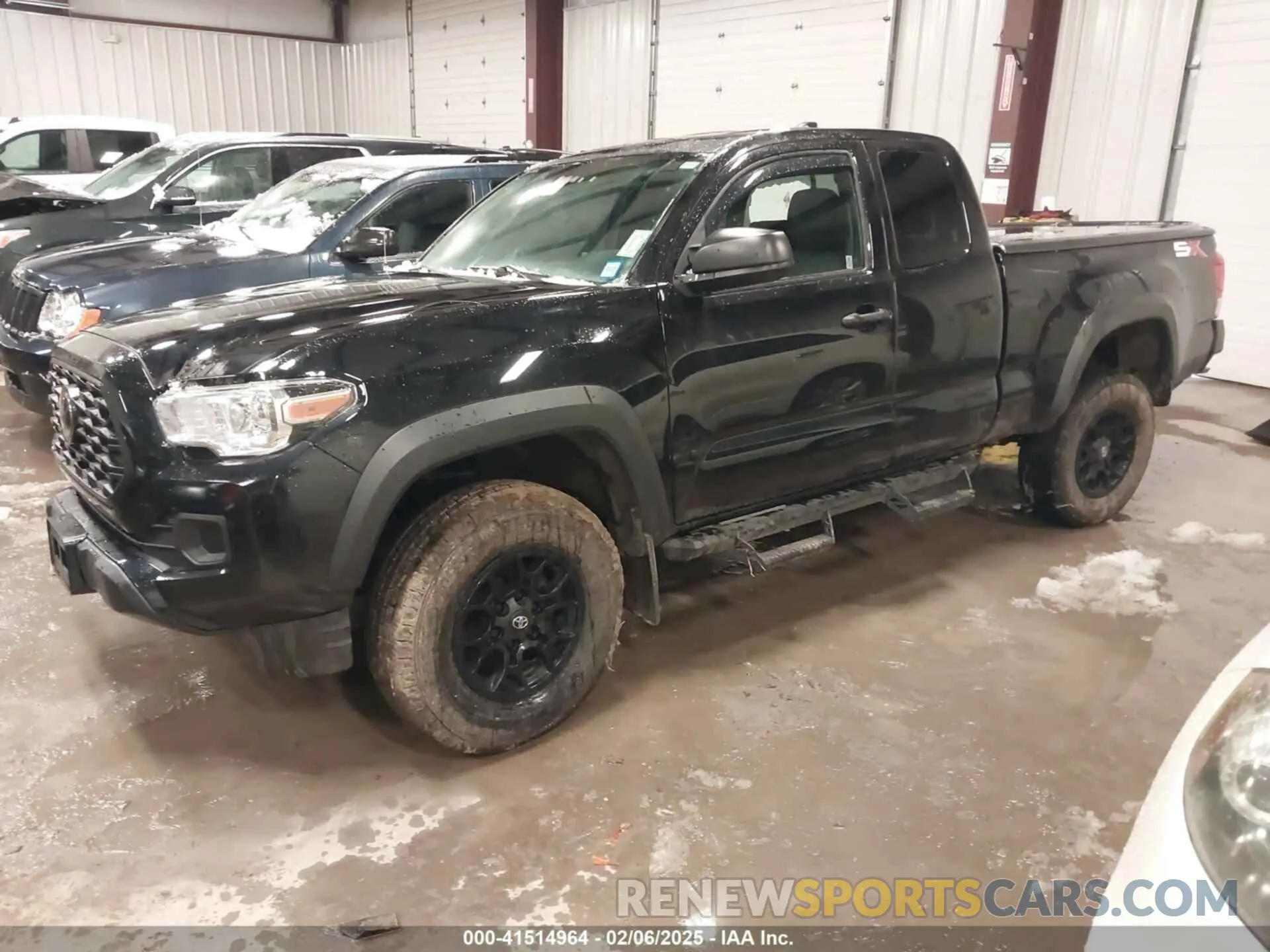 2 fotografías del automóvil dañado 3TYRZ5CN5NT014891 TOYOTA TACOMA 2022