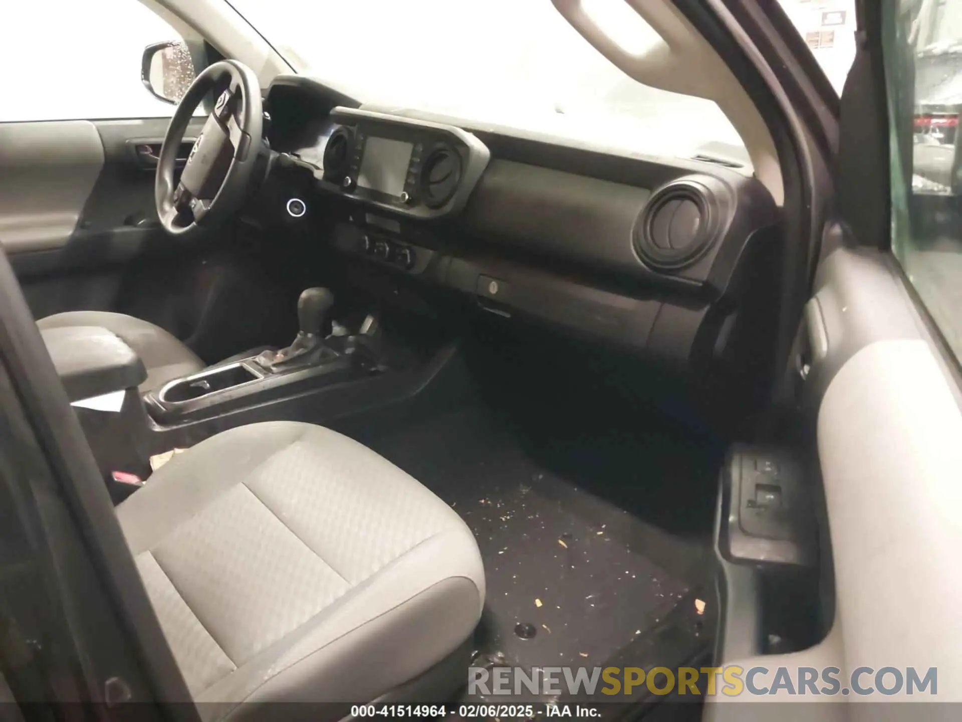 5 fotografías del automóvil dañado 3TYRZ5CN5NT014891 TOYOTA TACOMA 2022