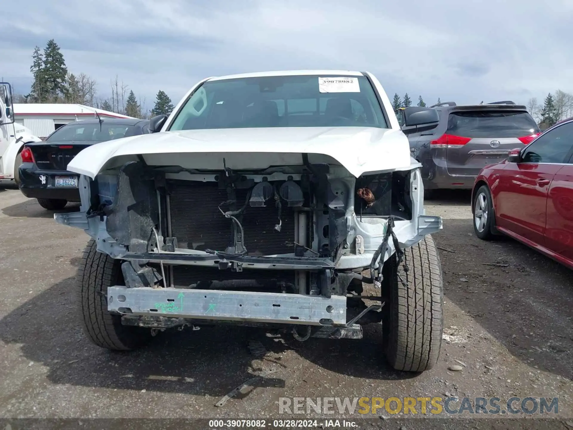 13 fotografías del automóvil dañado 3TYRZ5CN6NT016293 TOYOTA TACOMA 2022