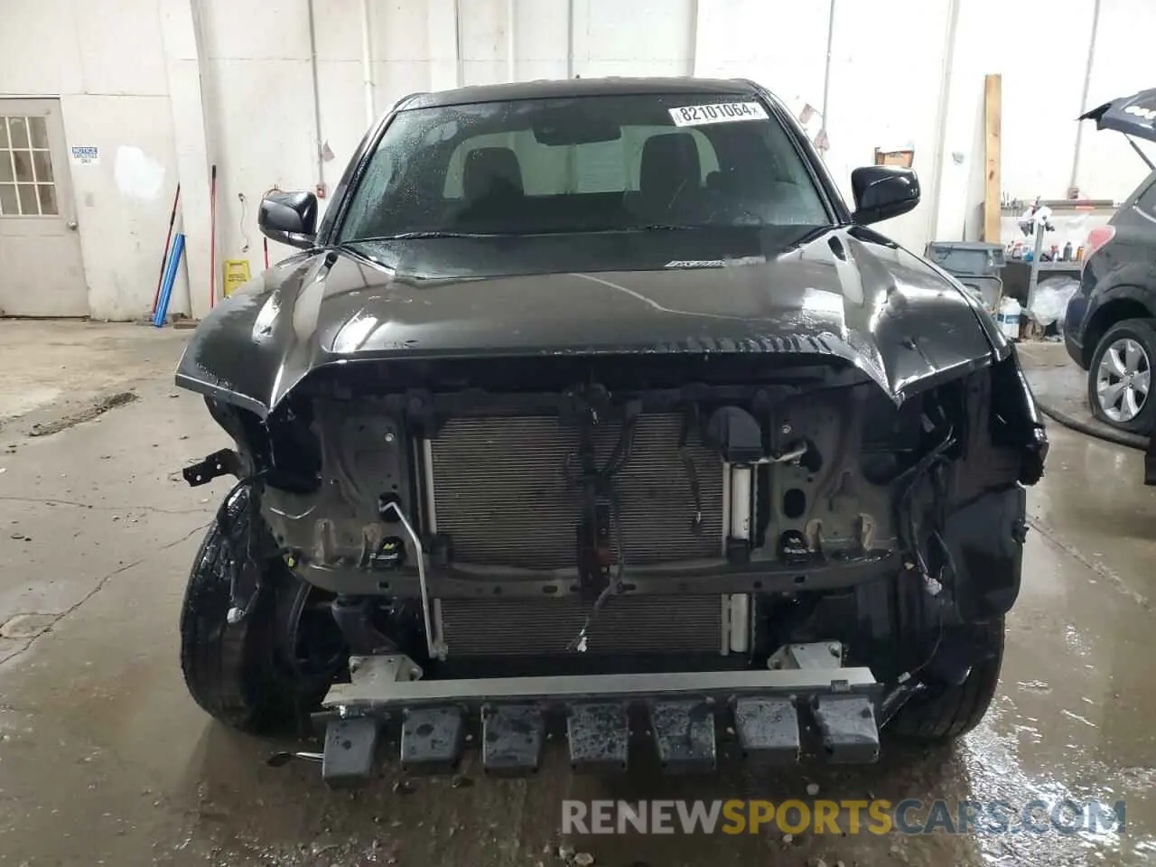 5 fotografías del automóvil dañado 3TYSX5EN0NT013216 TOYOTA TACOMA 2022