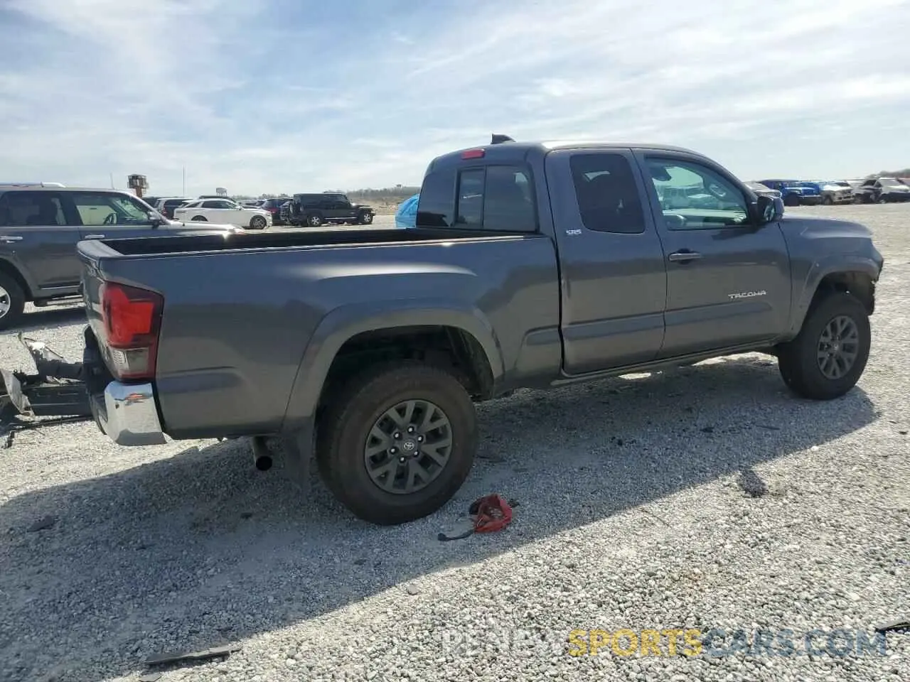 3 fotografías del automóvil dañado 3TYSX5EN4NT016636 TOYOTA TACOMA 2022