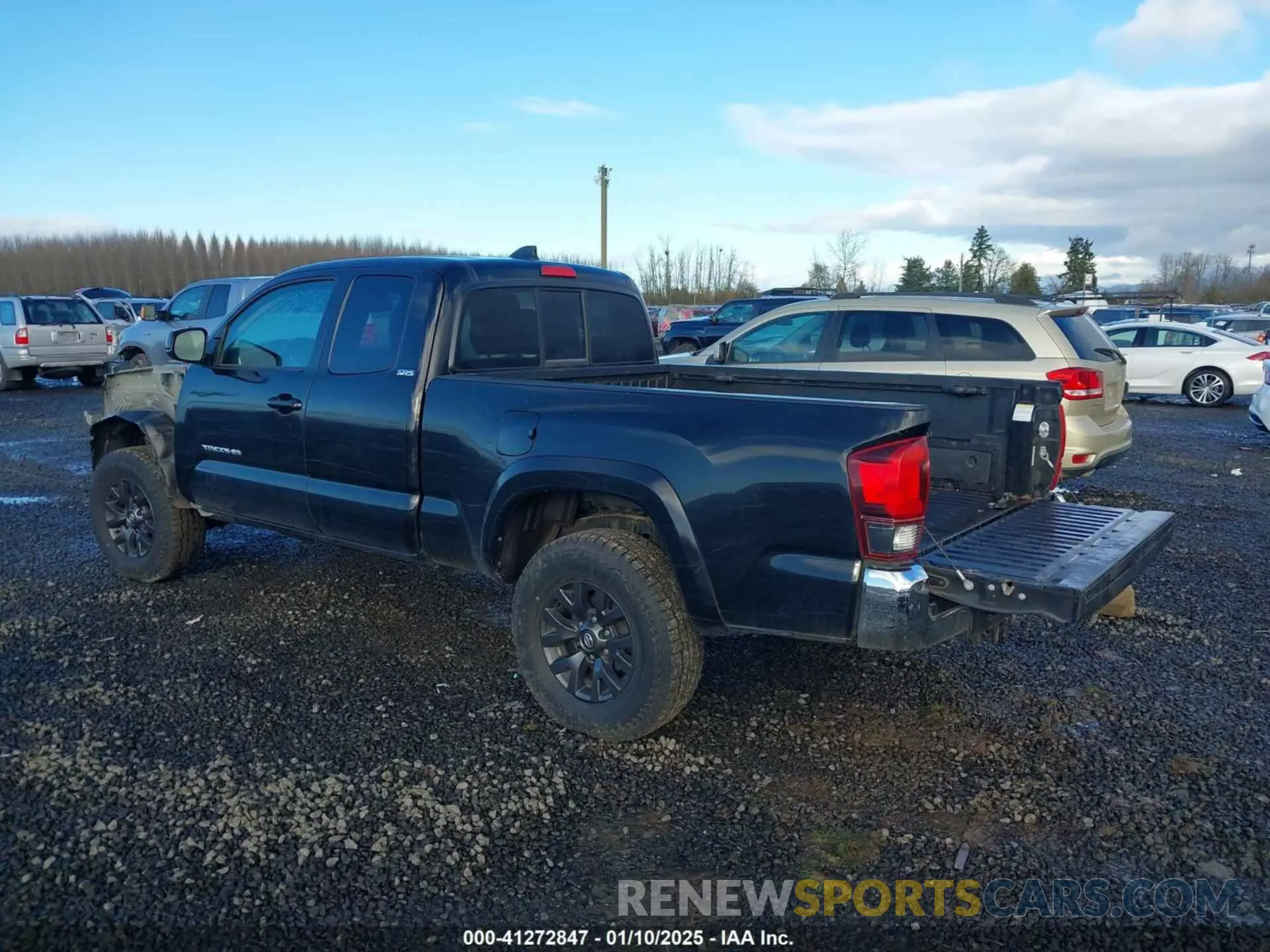 3 fotografías del automóvil dañado 3TYSZ5AN3NT076472 TOYOTA TACOMA 2022