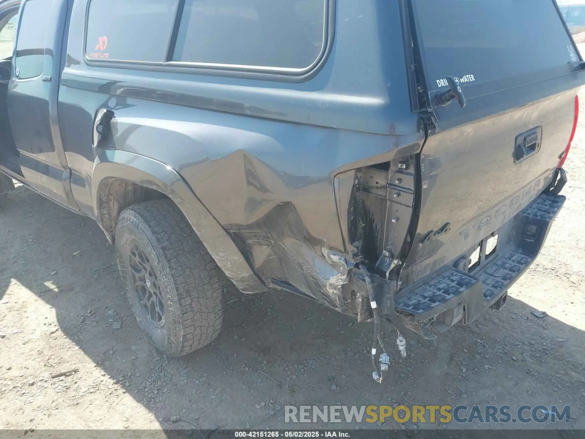6 fotografías del automóvil dañado 3TYSZ5AN6NT084565 TOYOTA TACOMA 2022