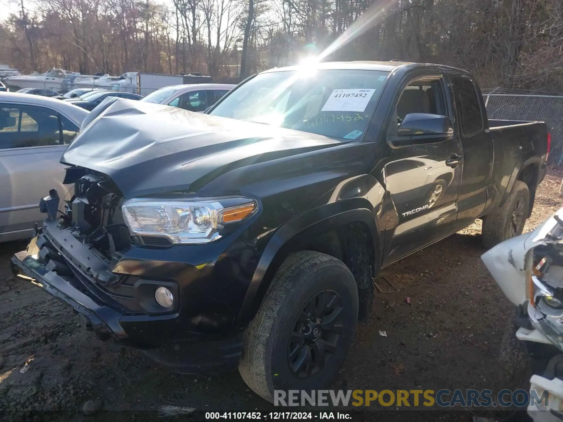 2 fotografías del automóvil dañado 3TYSZ5AN8NT086169 TOYOTA TACOMA 2022