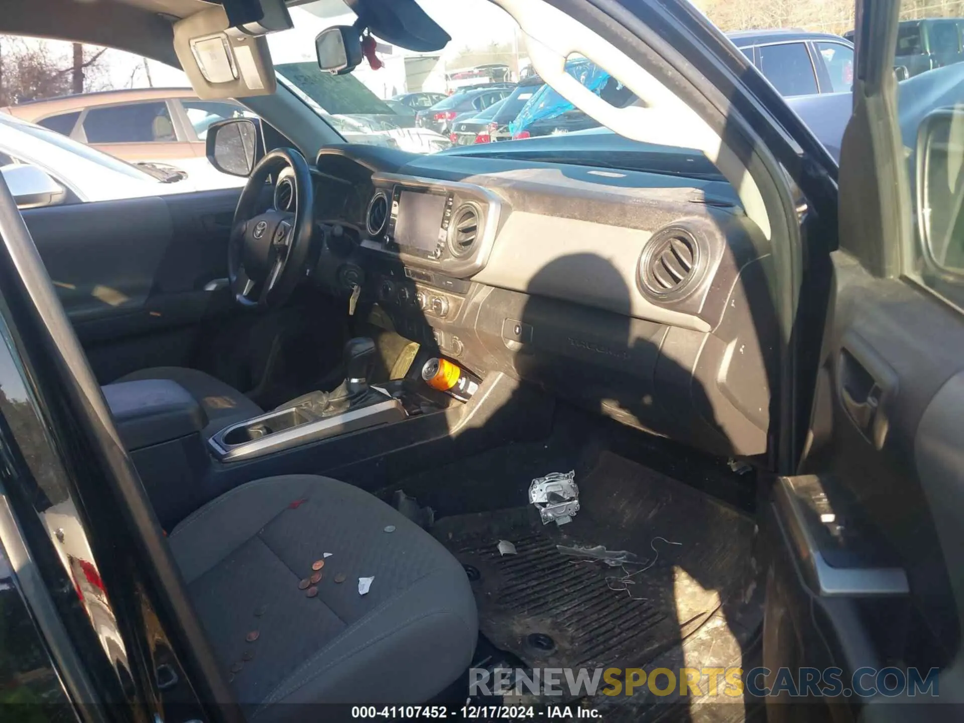 5 fotografías del automóvil dañado 3TYSZ5AN8NT086169 TOYOTA TACOMA 2022