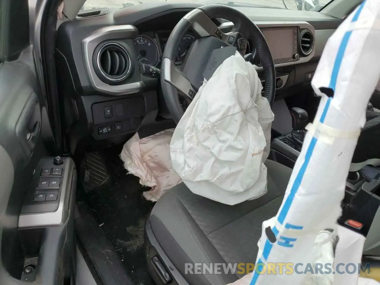 8 fotografías del automóvil dañado 3TMAZ5CN0PM201788 TOYOTA TACOMA 2023