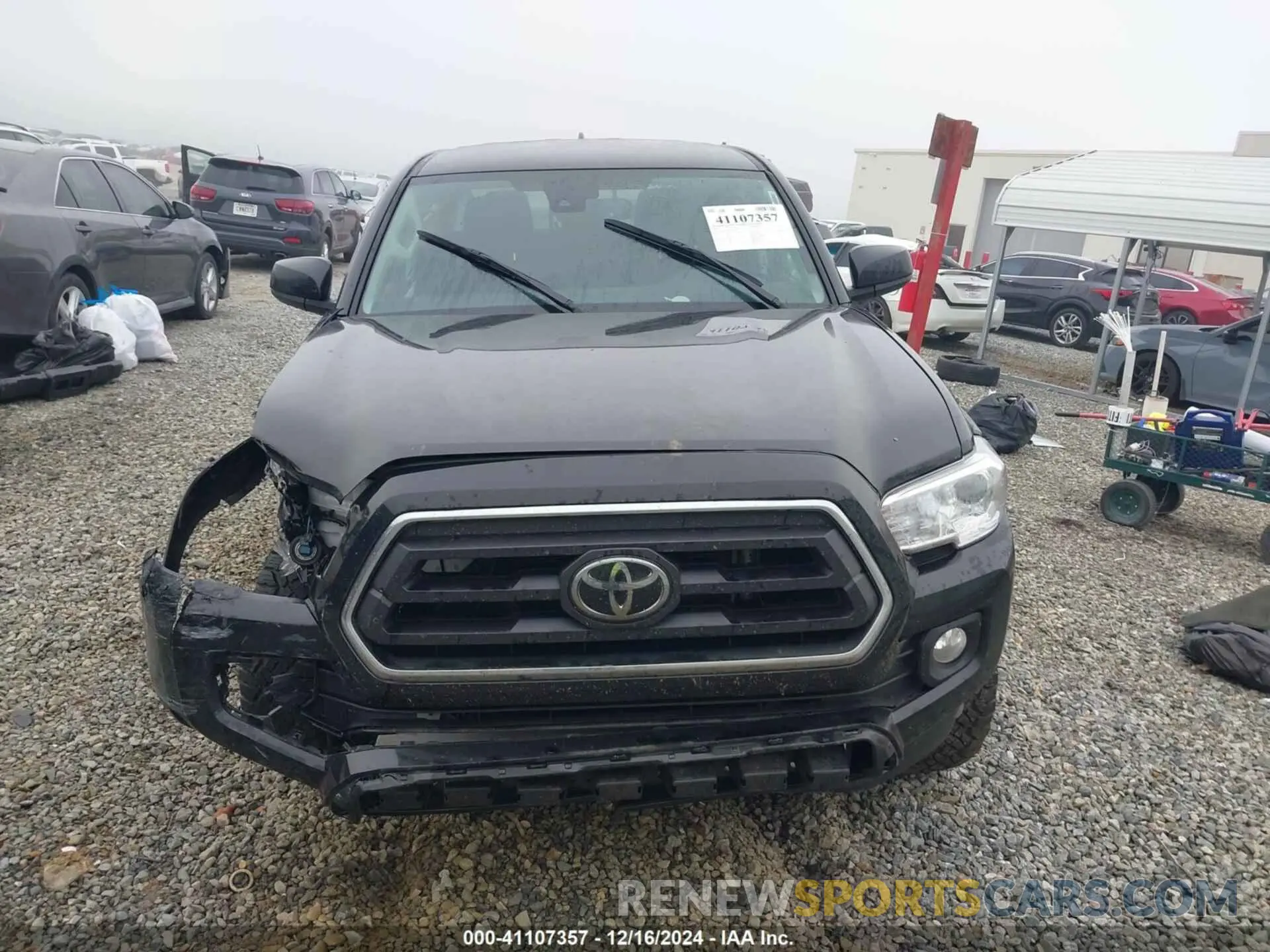 12 fotografías del automóvil dañado 3TMAZ5CN0PM210832 TOYOTA TACOMA 2023