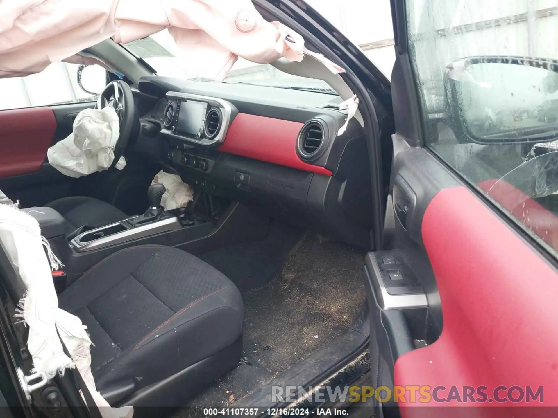 5 fotografías del automóvil dañado 3TMAZ5CN0PM210832 TOYOTA TACOMA 2023