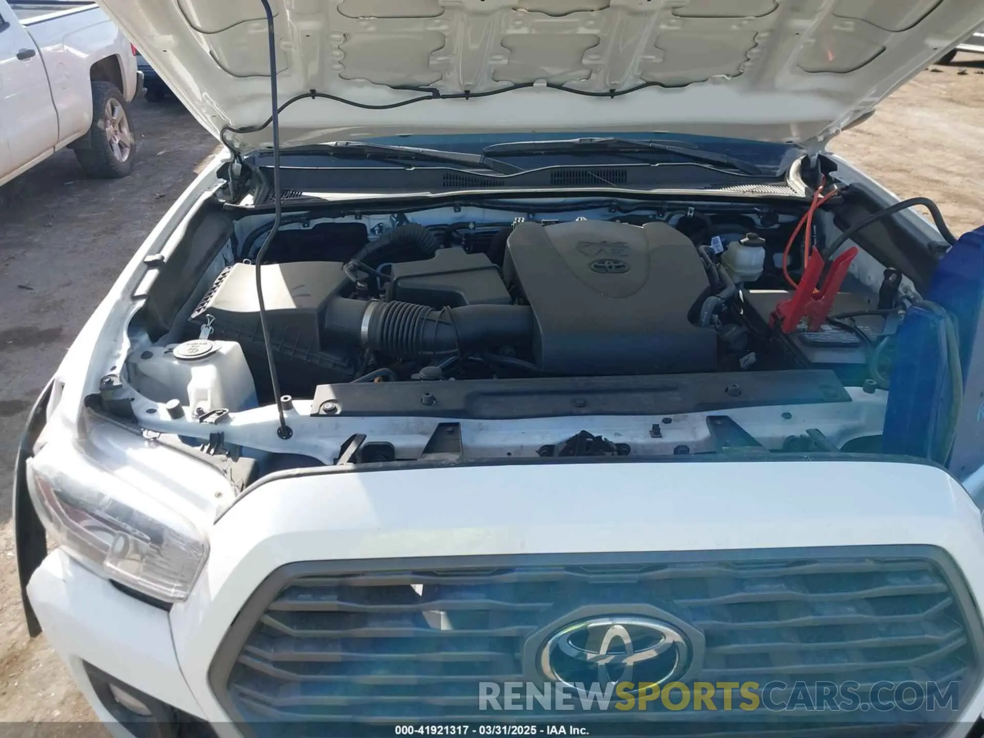 10 fotografías del automóvil dañado 3TMAZ5CN0PM211463 TOYOTA TACOMA 2023