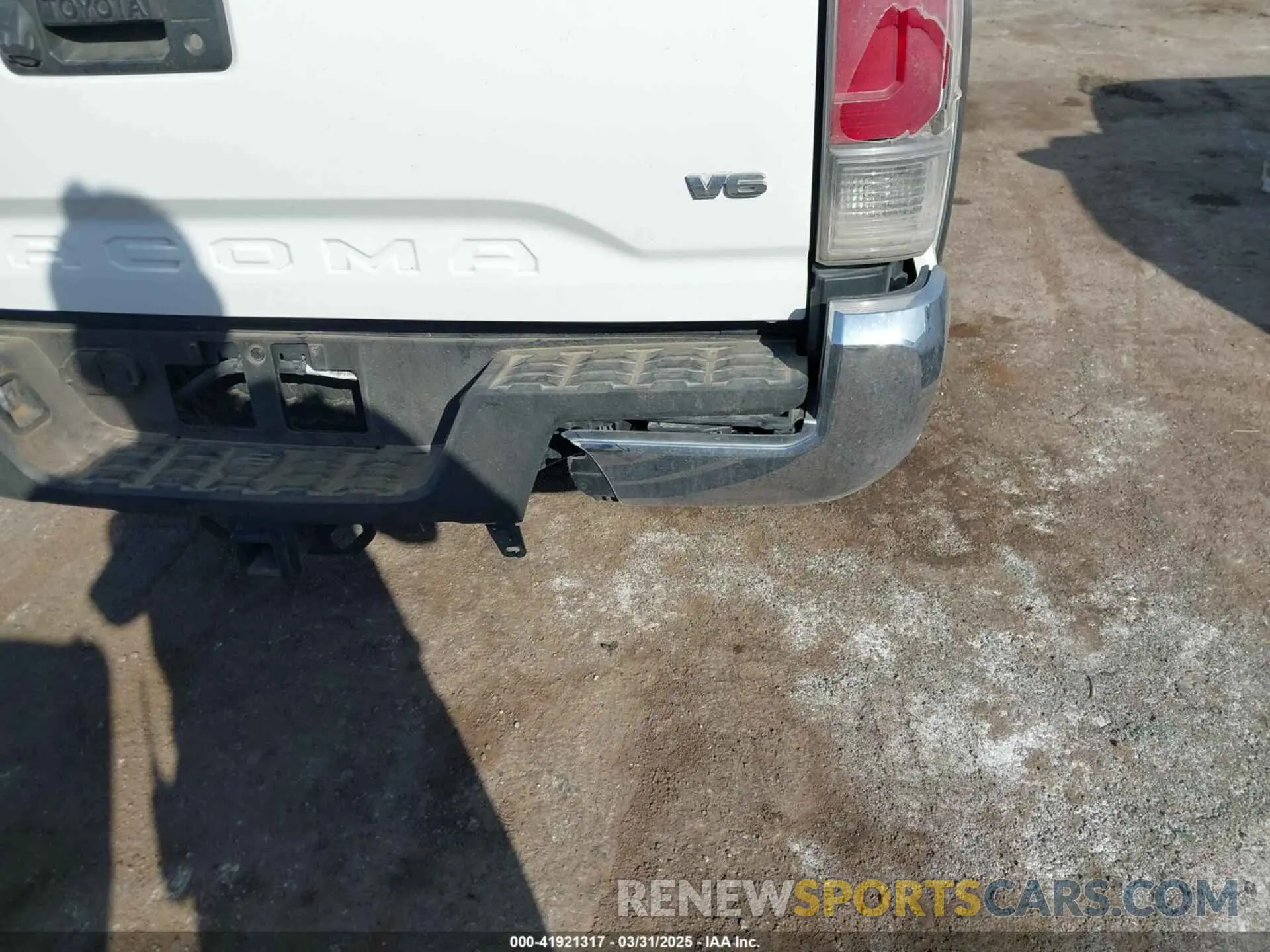 13 fotografías del automóvil dañado 3TMAZ5CN0PM211463 TOYOTA TACOMA 2023