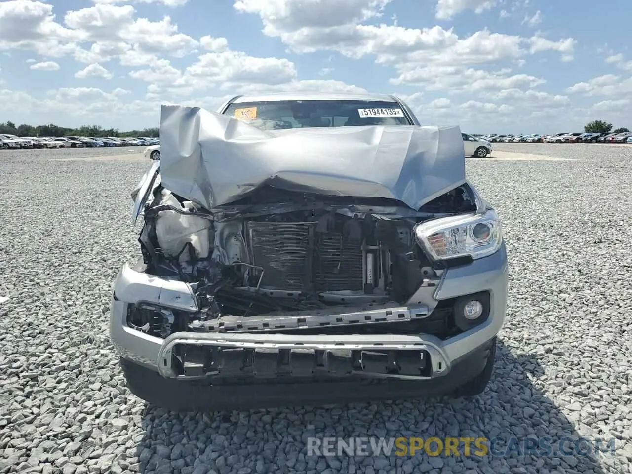 5 fotografías del automóvil dañado 3TMAZ5CN0PM213228 TOYOTA TACOMA 2023