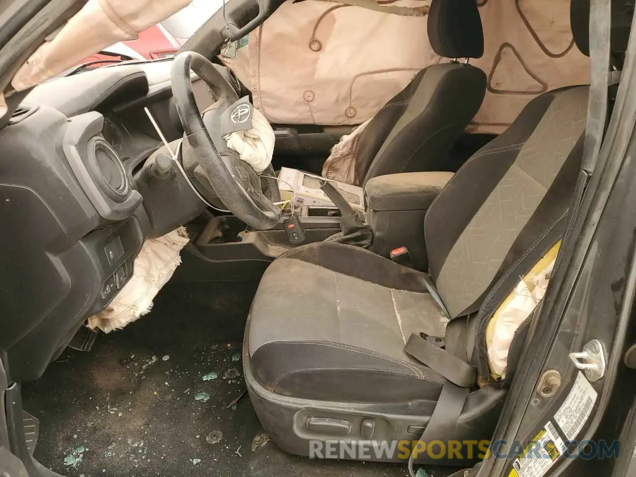 7 fotografías del automóvil dañado 3TMAZ5CN1PM197668 TOYOTA TACOMA 2023