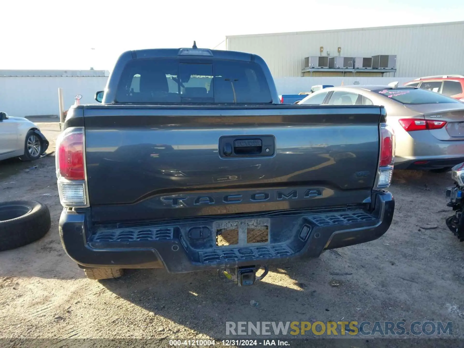 17 fotografías del automóvil dañado 3TMAZ5CN1PM204201 TOYOTA TACOMA 2023