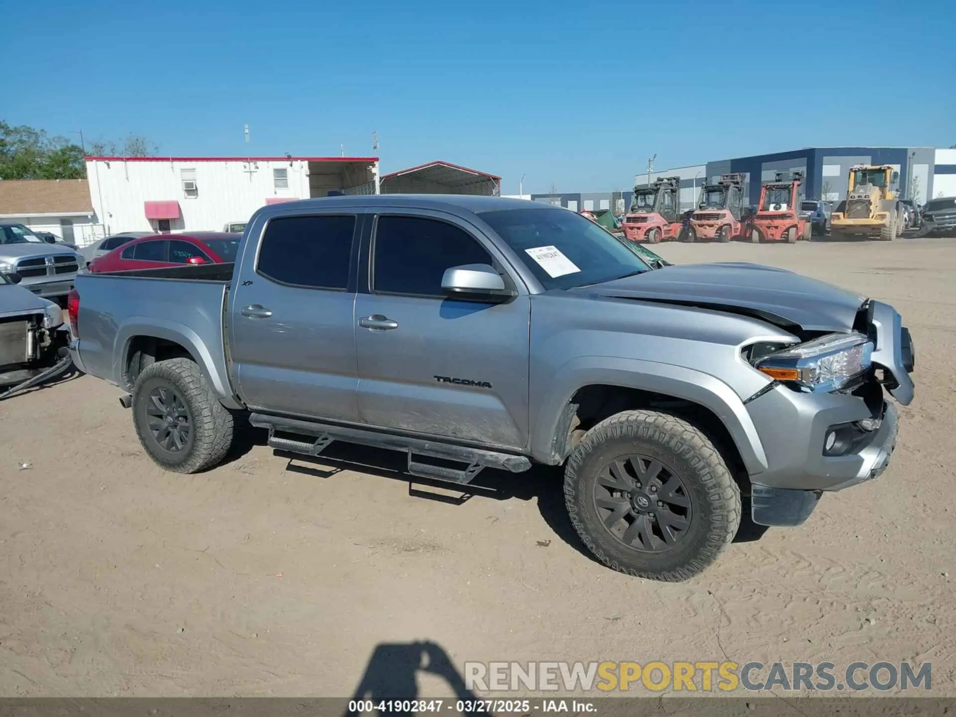 13 fotografías del automóvil dañado 3TMAZ5CN1PM211066 TOYOTA TACOMA 2023