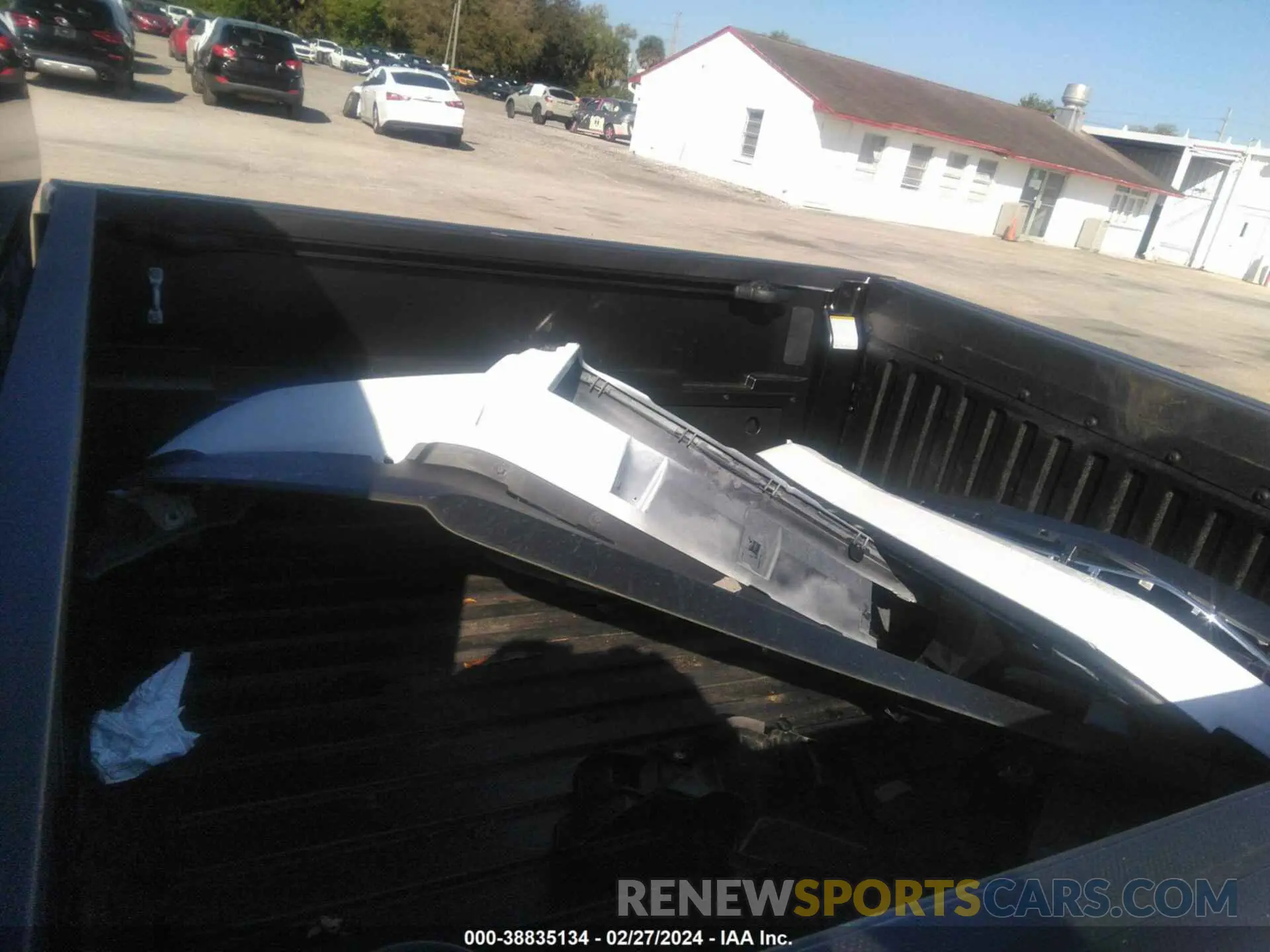 12 fotografías del automóvil dañado 3TMAZ5CN2PM210766 TOYOTA TACOMA 2023