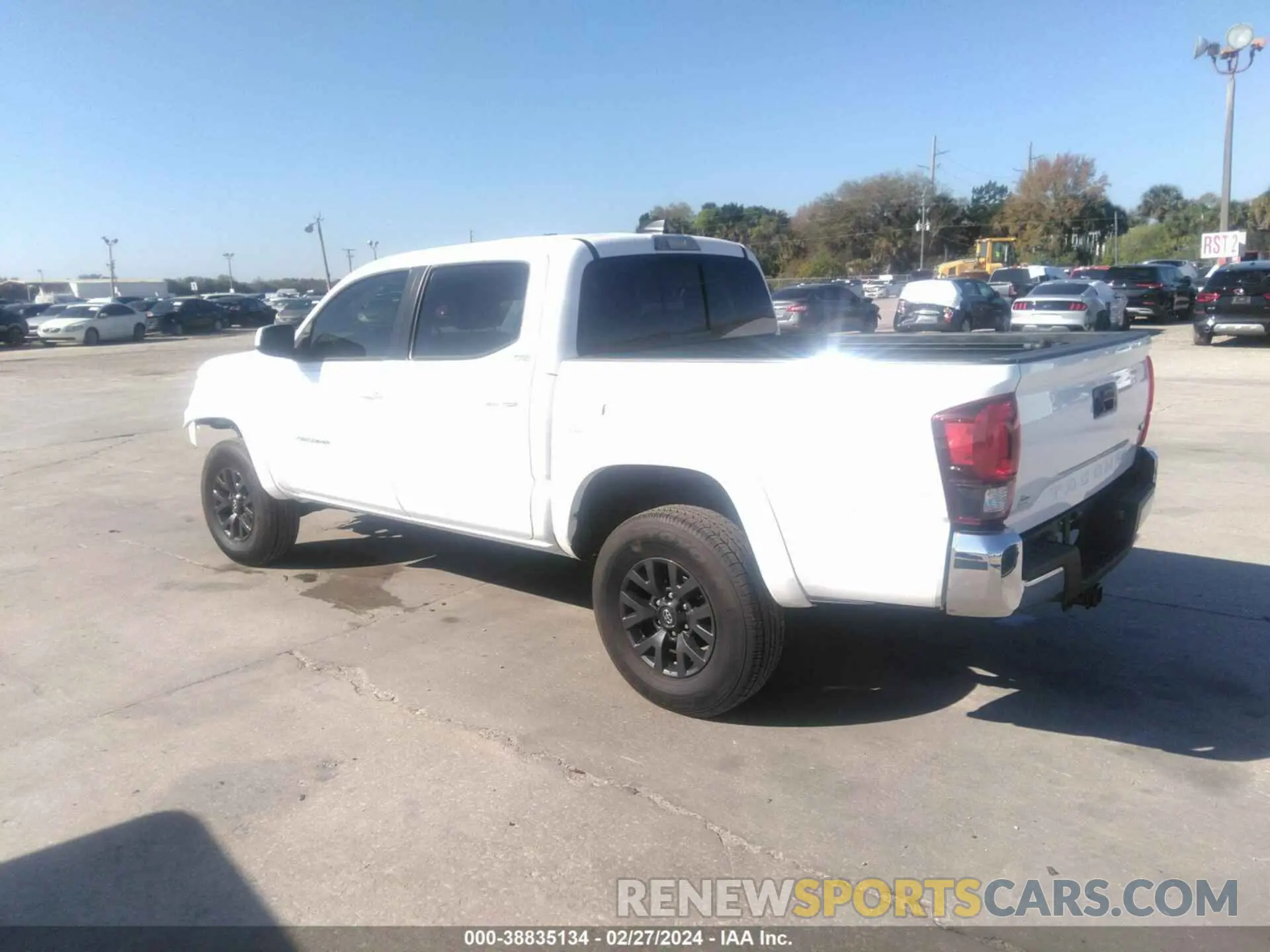 15 fotografías del automóvil dañado 3TMAZ5CN2PM210766 TOYOTA TACOMA 2023