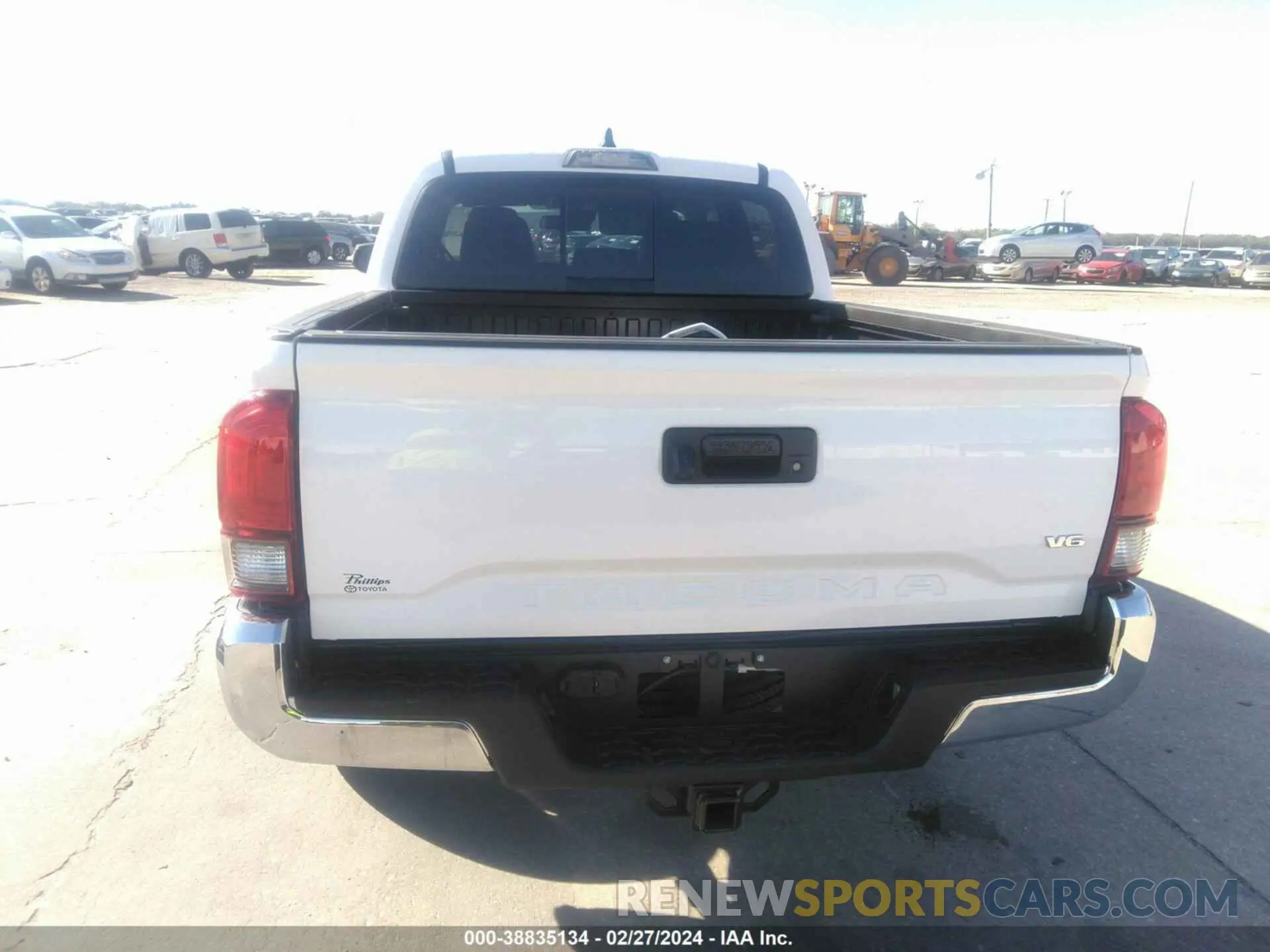 17 fotografías del automóvil dañado 3TMAZ5CN2PM210766 TOYOTA TACOMA 2023