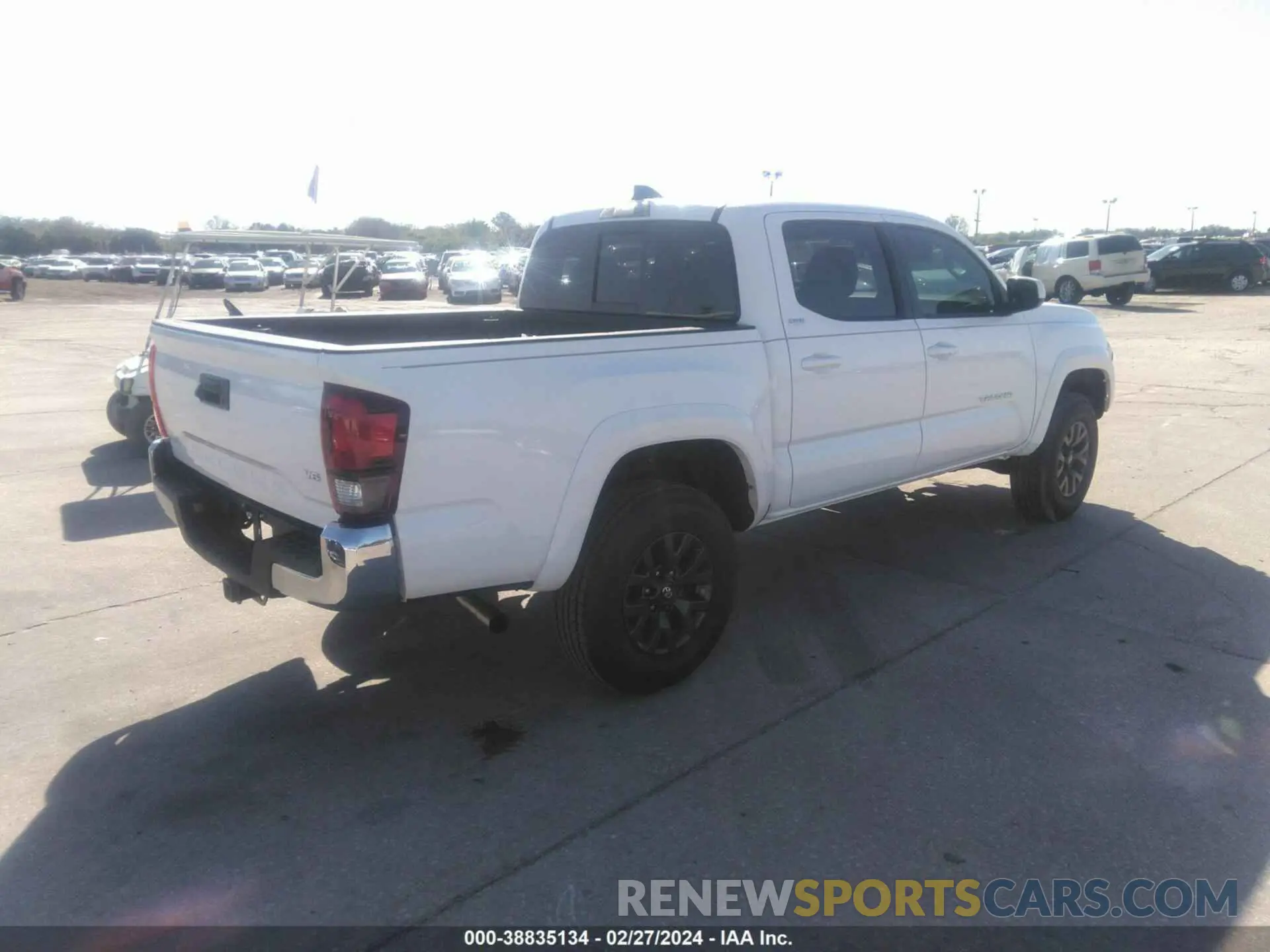 4 fotografías del automóvil dañado 3TMAZ5CN2PM210766 TOYOTA TACOMA 2023